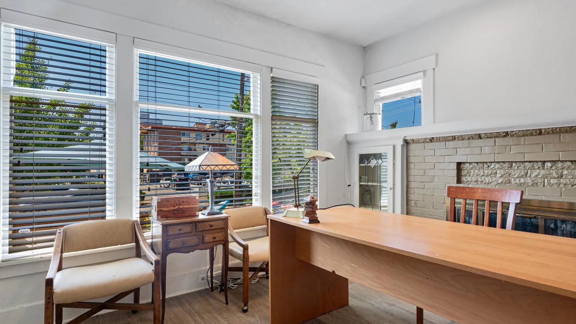 Vintage 3 Bedroom Home In Prime Eastlake Seattle With Private Parking 0*,